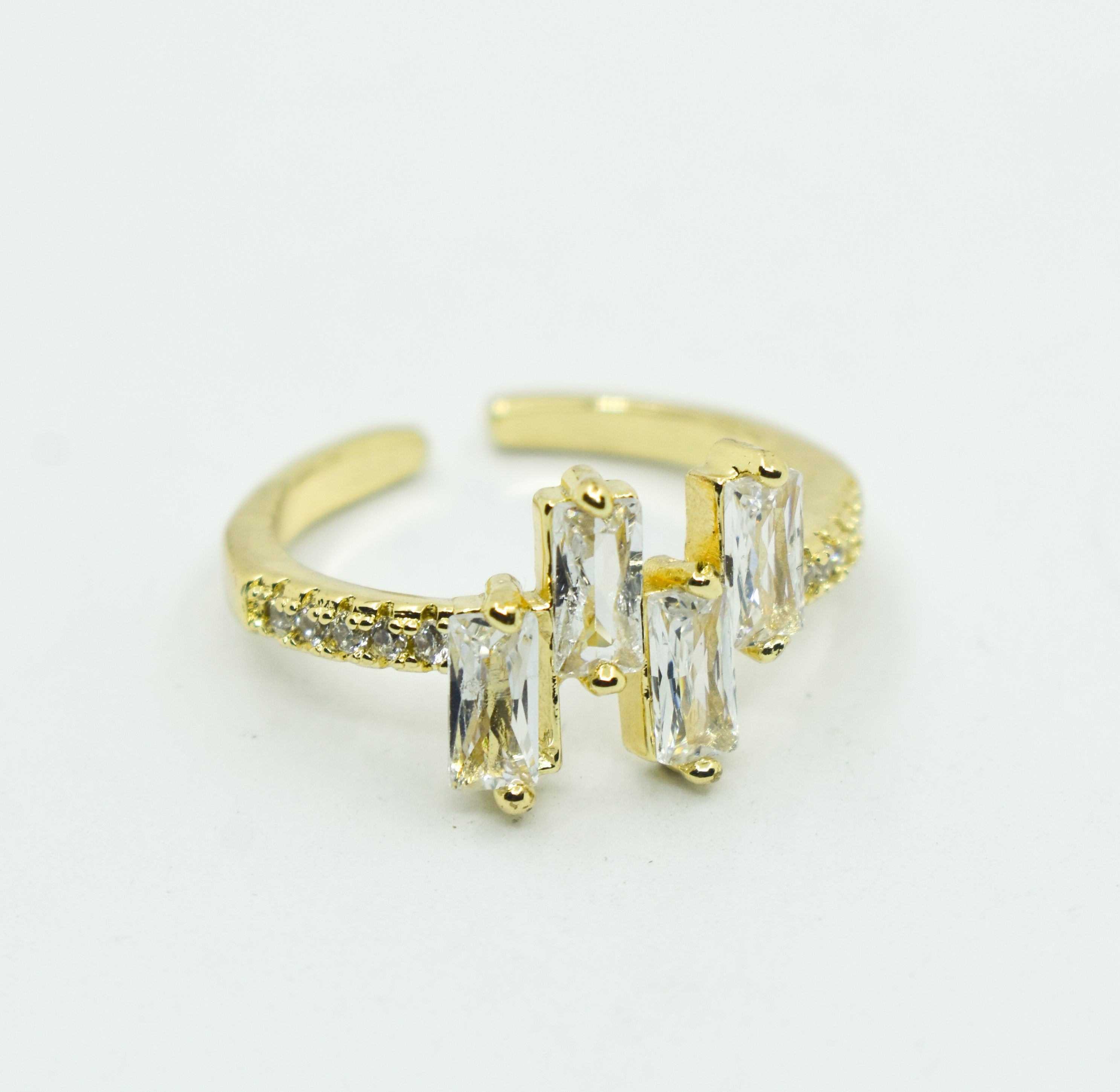 Anillo Golden Zircon de Cristal R8236