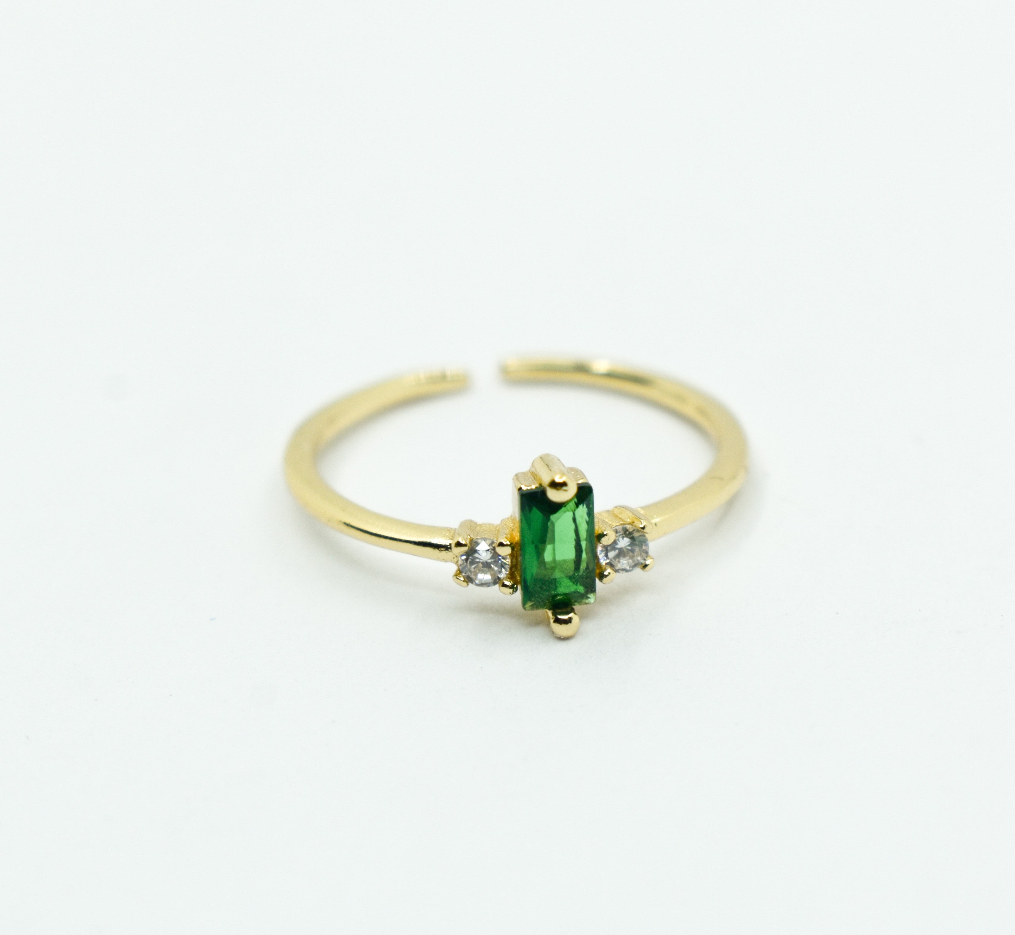 Anillo Golden Esmeralda y Cristales R8836